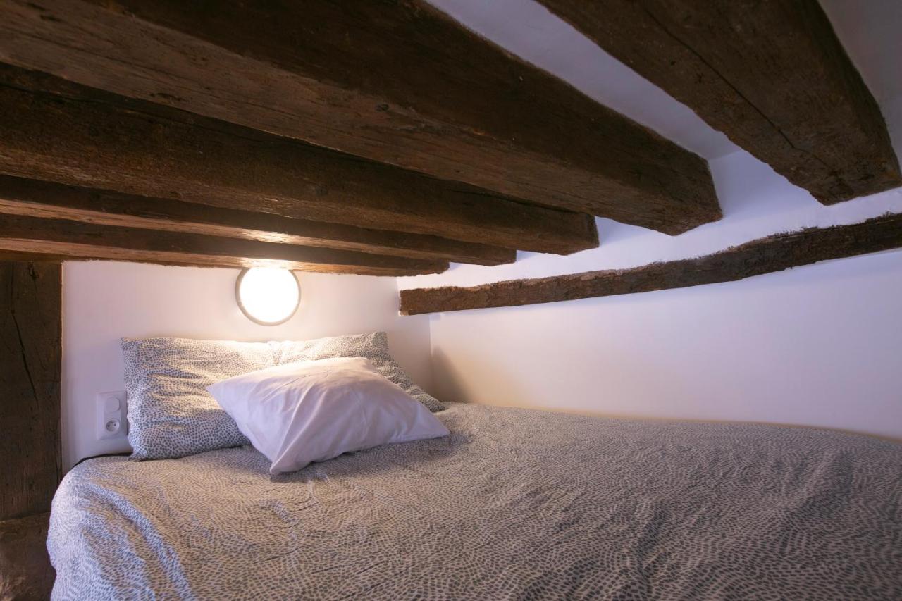 Authentic Apartment In Center Of Parisian Marais Extérieur photo