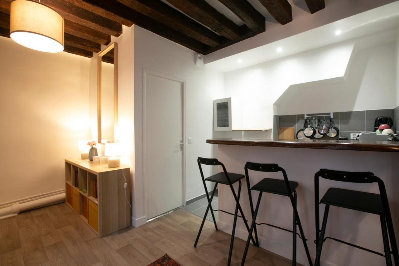 Authentic Apartment In Center Of Parisian Marais Extérieur photo