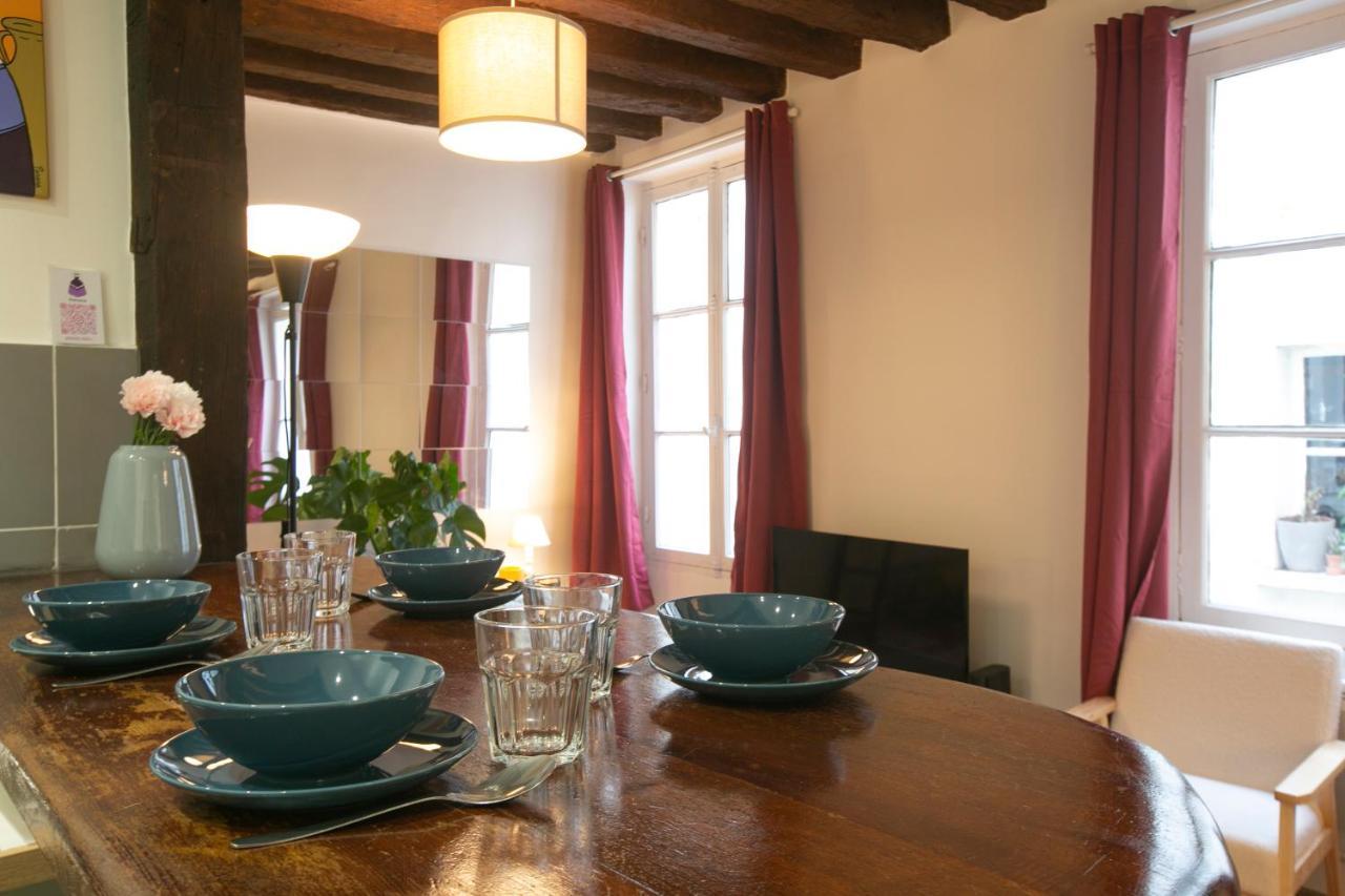 Authentic Apartment In Center Of Parisian Marais Extérieur photo